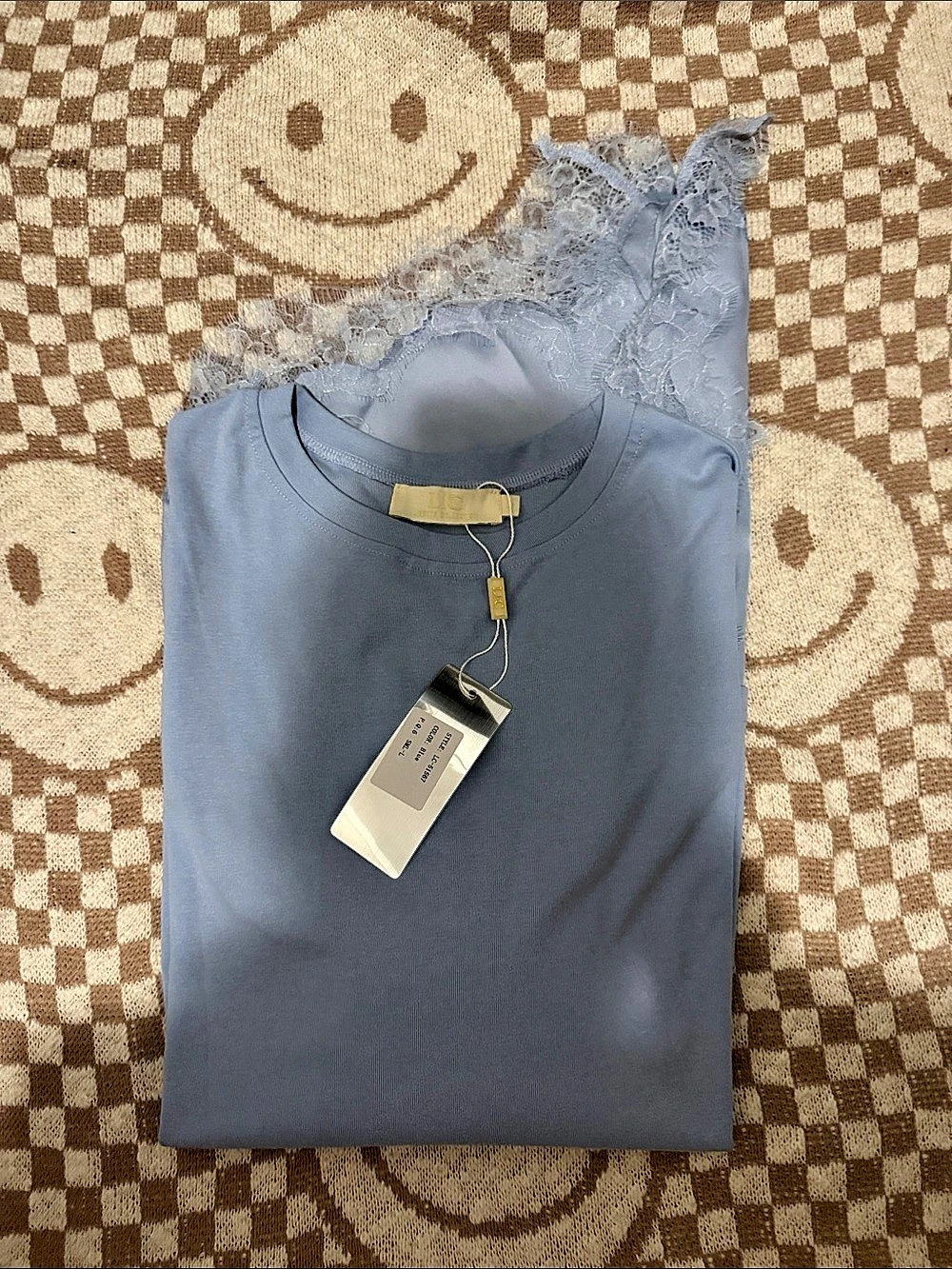 LC - Women’s Lace Hem Top in Blue Size Large  NWT